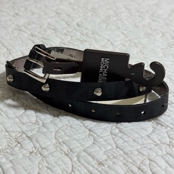 Michael Michael Kors Synthetic Leather Stud Logo Black Size Small Belt - Picture 1 of 11
